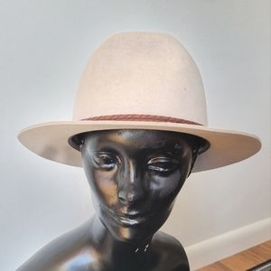 Short brim vintage cowboy hat cattleman crown tan